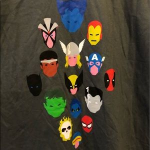 Marvel Avengers Deadpool shirt Size L